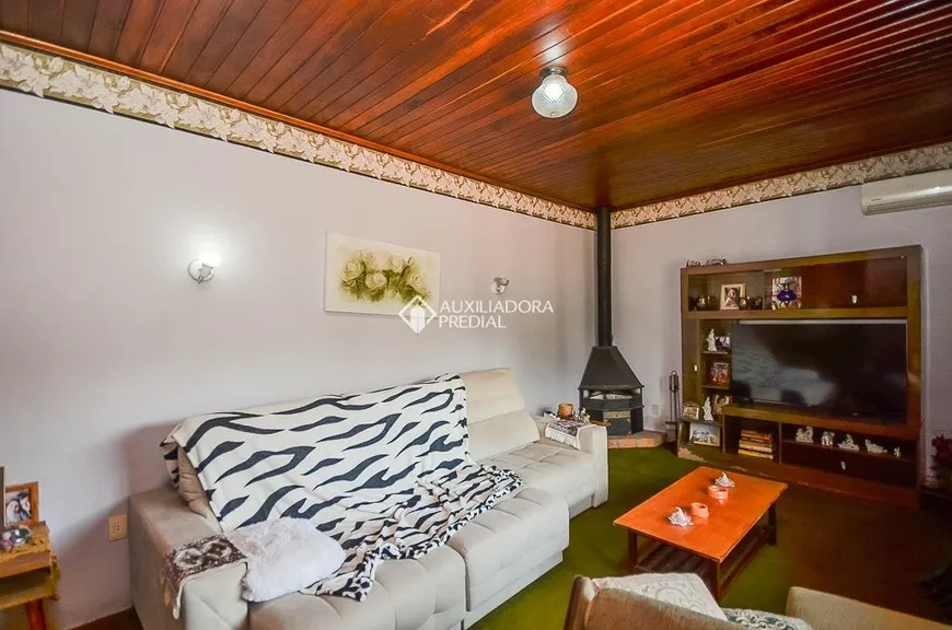 Foto 1 de Casa com 4 Quartos para alugar, 500m² em Cristal, Porto Alegre