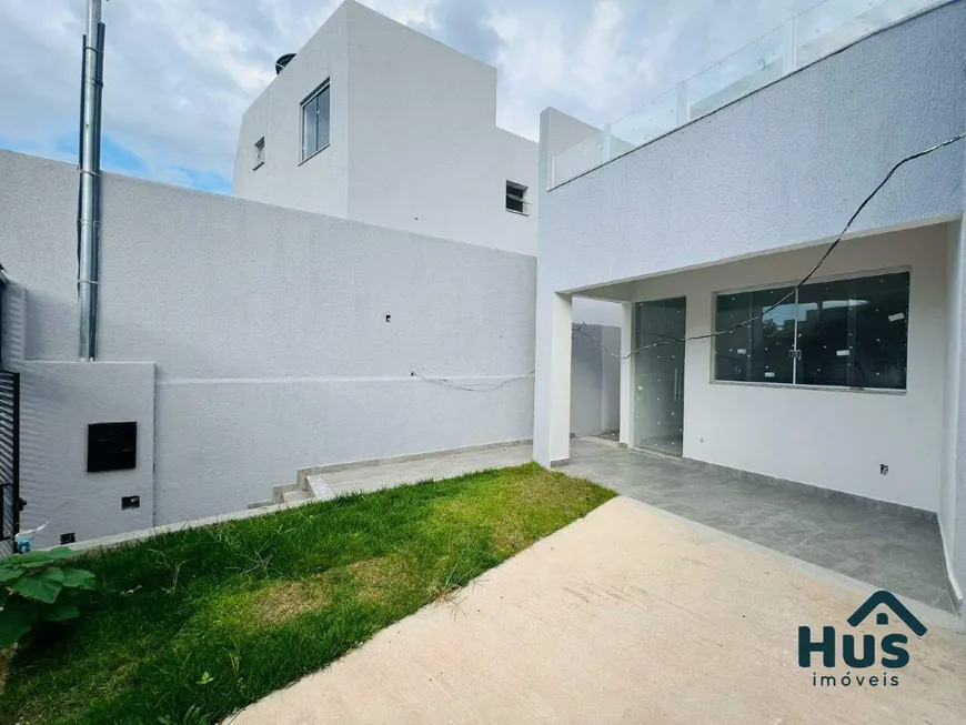 Foto 1 de Casa com 3 Quartos à venda, 75m² em Céu Azul, Belo Horizonte