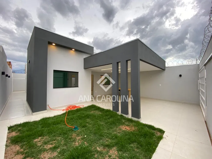 Foto 1 de Casa com 3 Quartos à venda, 180m² em São Bento , Montes Claros