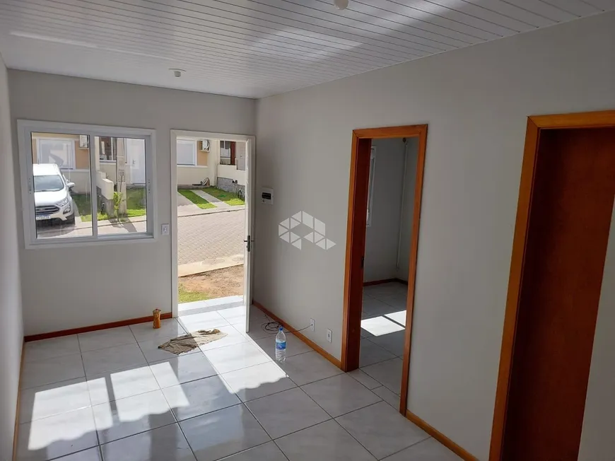Foto 1 de Casa de Condomínio com 2 Quartos à venda, 55m² em Jardim Betania, Cachoeirinha