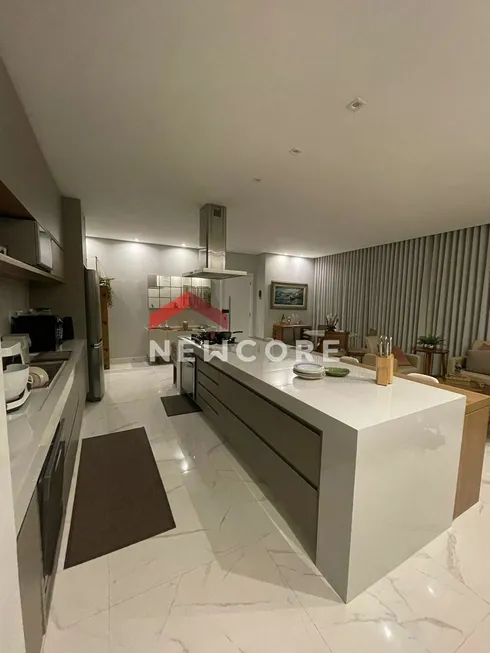 Foto 1 de Apartamento com 3 Quartos à venda, 134m² em São José, Franca