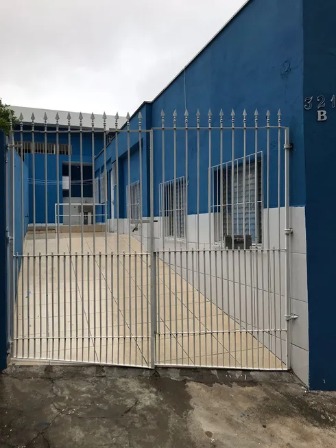 Foto 1 de Casa com 2 Quartos para alugar, 70m² em Jardim Pinheiros, São Paulo