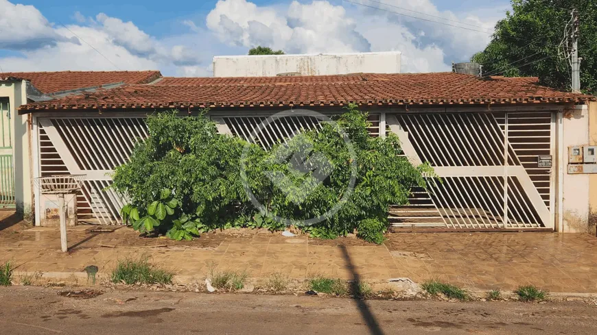 Foto 1 de Casa com 2 Quartos à venda, 200m² em Residencial Solar Ville, Goiânia