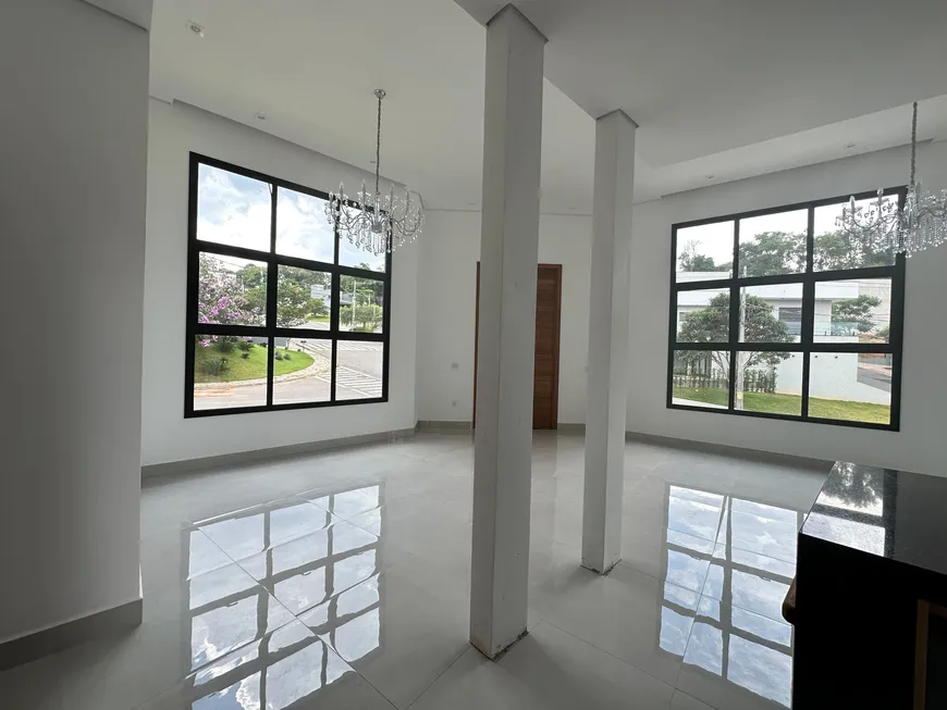 Foto 1 de Casa de Condomínio com 3 Quartos à venda, 231m² em Condominio Residencial Euroville II, Bragança Paulista