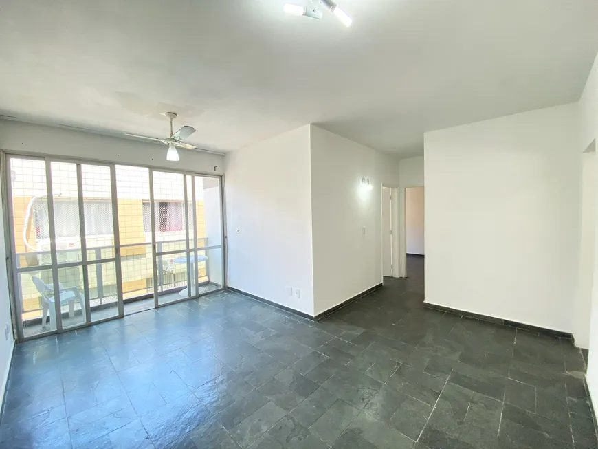 Foto 1 de Apartamento com 3 Quartos à venda, 73m² em Jardim Belmar , Guarujá