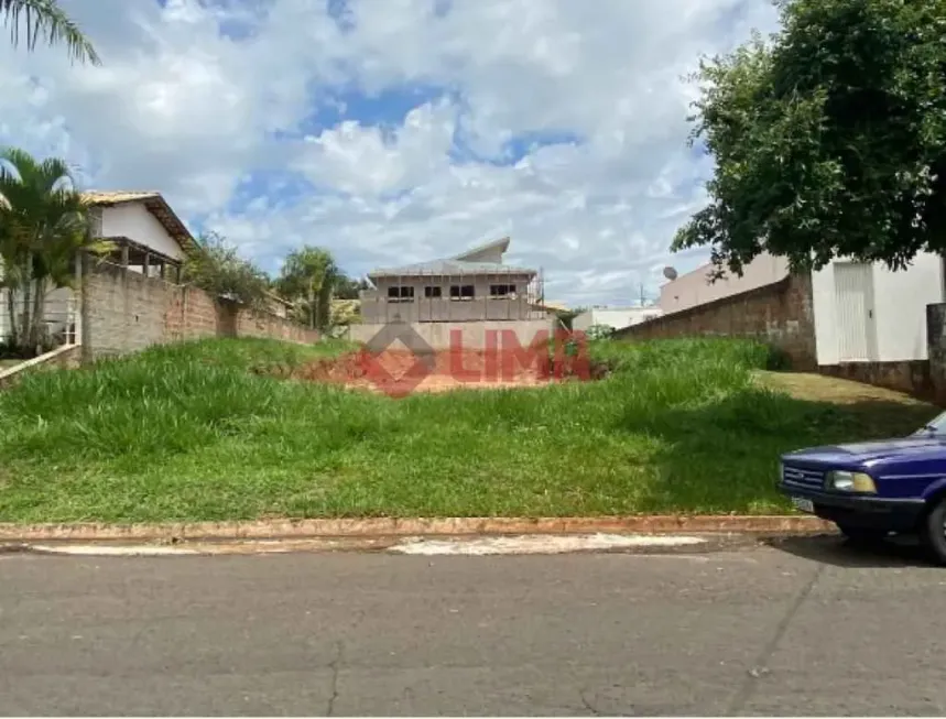 Foto 1 de Lote/Terreno à venda, 675m² em Centro, Piratininga