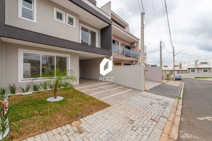 Foto 1 de Casa de Condomínio com 3 Quartos à venda, 220m² em Campo Comprido, Curitiba