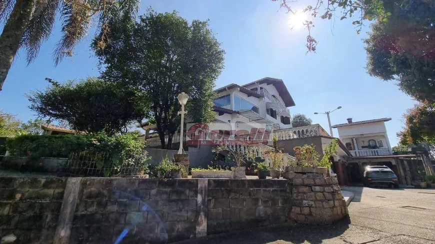 Foto 1 de Casa com 3 Quartos à venda, 529m² em Jardim Arujá, Arujá