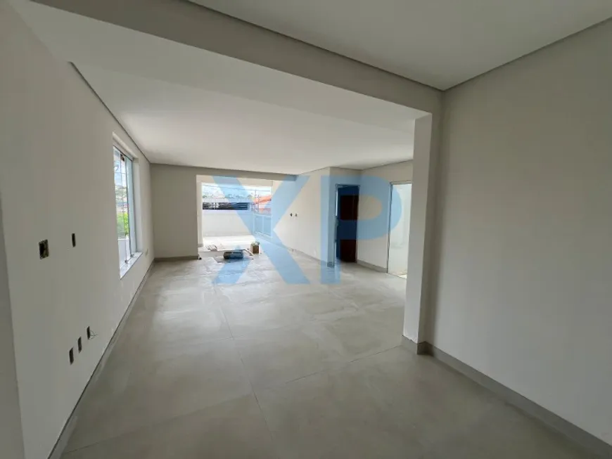Foto 1 de Casa com 3 Quartos à venda, 171m² em Santa Tereza, Divinópolis