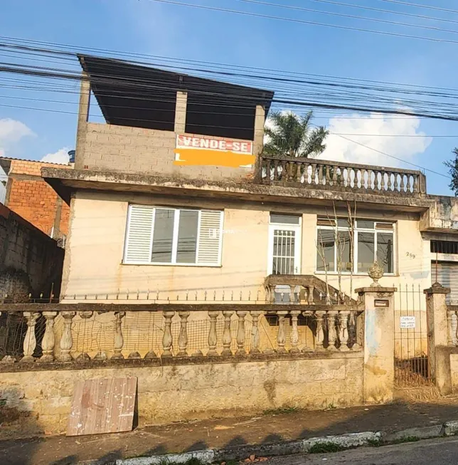 Foto 1 de Casa com 2 Quartos à venda, 200m² em Jardim Pinheirinho, Embu das Artes