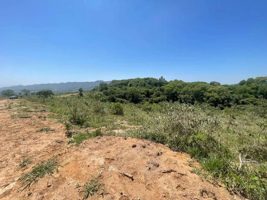 Foto 1 de Lote/Terreno para venda ou aluguel, 27711m² em Morro do Engenho, Itaúna