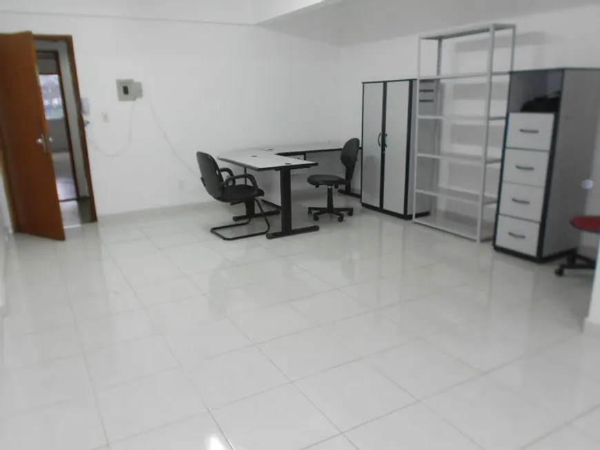 Foto 1 de Sala Comercial para alugar, 43m² em Zona Industrial, Brasília