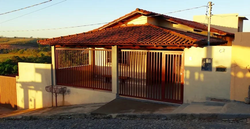 Foto 1 de Casa de Condomínio com 2 Quartos à venda, 130m² em Centro, Iguatama