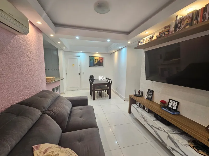 Foto 1 de Apartamento com 2 Quartos à venda, 64m² em Capoeiras, Florianópolis