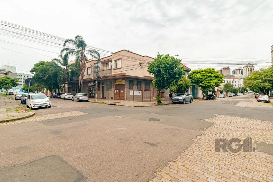 Foto 1 de Ponto Comercial à venda, 88m² em Floresta, Porto Alegre