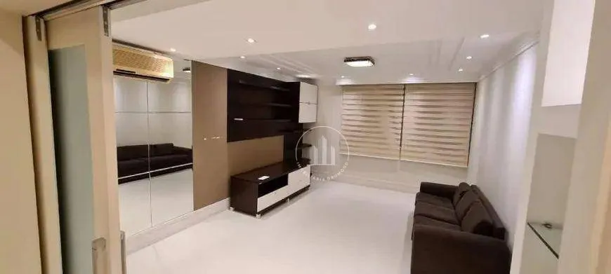 Foto 1 de Apartamento com 2 Quartos à venda, 100m² em Centro, Florianópolis