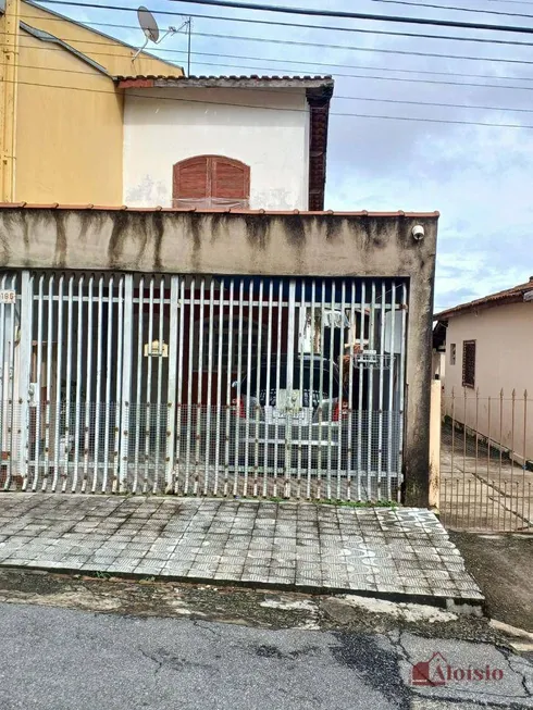 Foto 1 de Casa com 2 Quartos à venda, 138m² em Parque Tres Marias, Taubaté