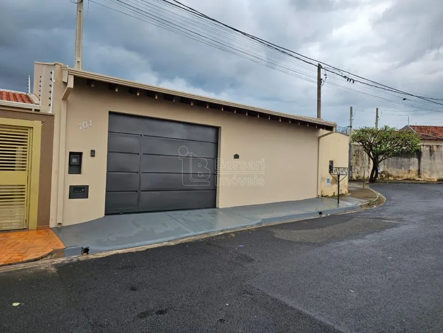 Foto 1 de Casa com 2 Quartos à venda, 56m² em Parque Residencial Iguatemi, Araraquara