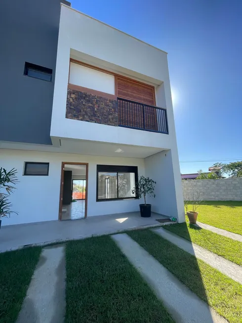 Foto 1 de Casa de Condomínio com 3 Quartos à venda, 183m² em Ibiraquera, Imbituba