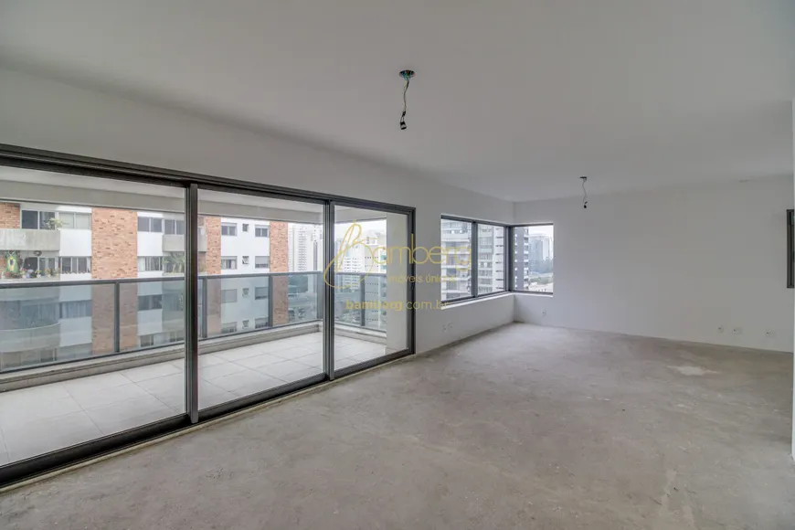 Foto 1 de Apartamento com 3 Quartos à venda, 192m² em Campo Belo, São Paulo