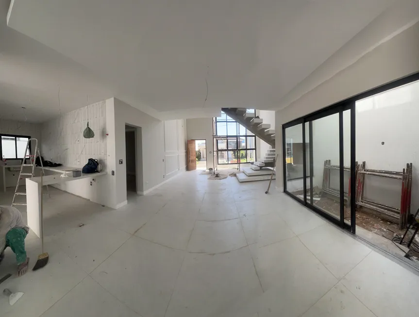 Foto 1 de Casa com 4 Quartos à venda, 288m² em Lagoa, Macaé