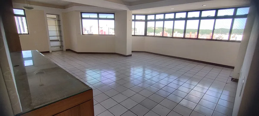 Foto 1 de Apartamento com 3 Quartos à venda, 200m² em Lagoa Nova, Natal