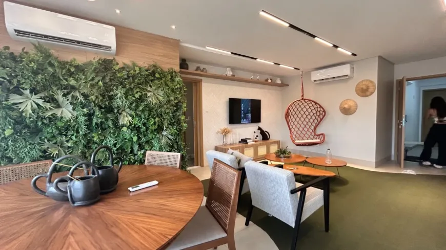 Foto 1 de Apartamento com 2 Quartos à venda, 130m² em Jardim América, Goiânia