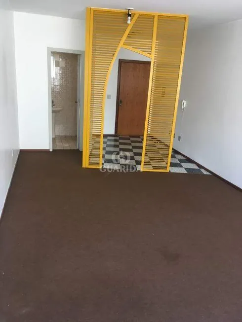 Foto 1 de Sala Comercial para alugar, 34m² em Moinhos de Vento, Porto Alegre