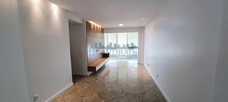 Foto 1 de Apartamento com 3 Quartos à venda, 86m² em Recreio Dos Bandeirantes, Rio de Janeiro