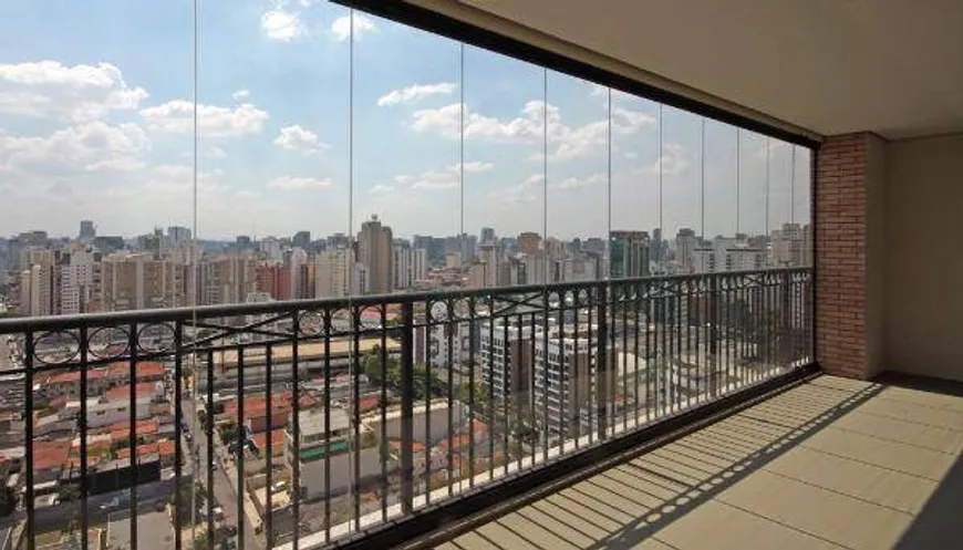 Foto 1 de Cobertura com 4 Quartos para venda ou aluguel, 310m² em Vila Nova Conceição, São Paulo