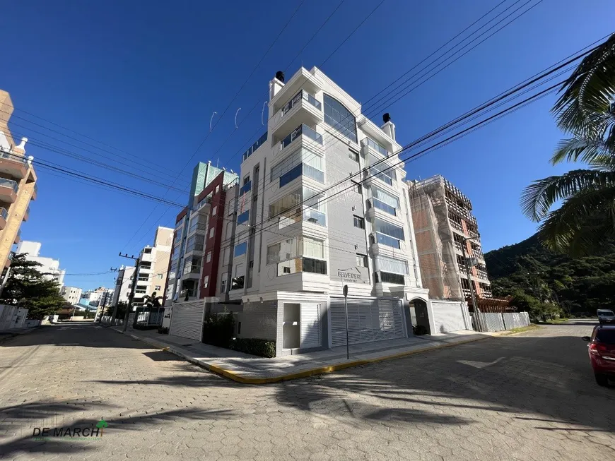 Foto 1 de Cobertura com 3 Quartos à venda, 150m² em Praia De Palmas, Governador Celso Ramos