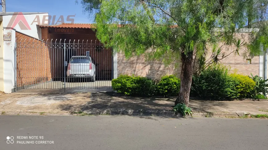 Foto 1 de Casa com 4 Quartos à venda, 135m² em Jardim Centenário, São Carlos