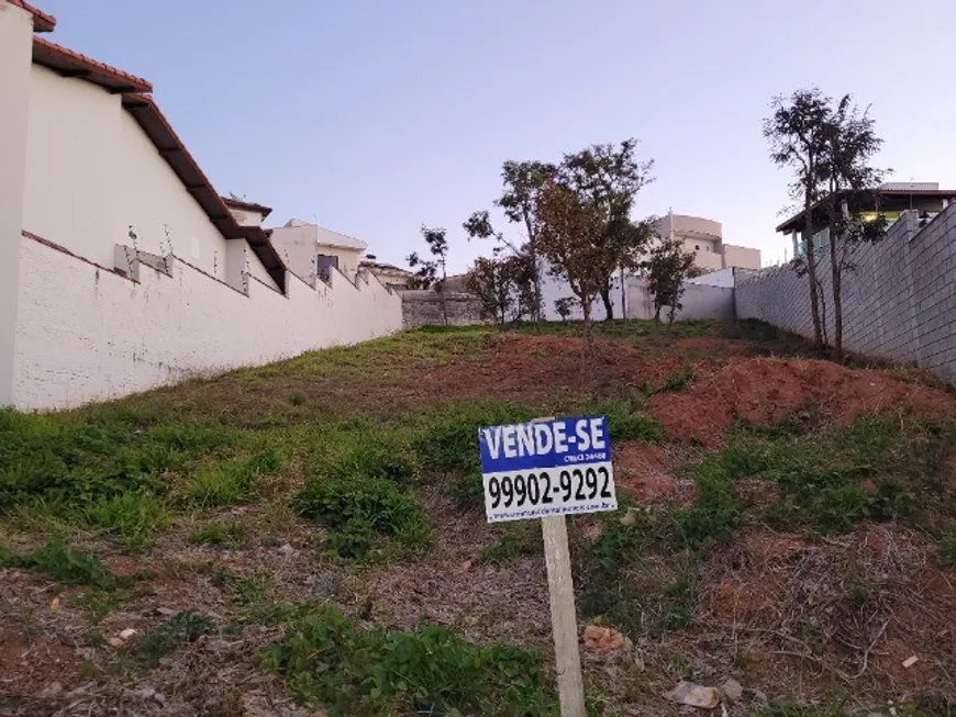 Foto 1 de Lote/Terreno à venda, 904m² em Pousada dos Campos I, Pouso Alegre