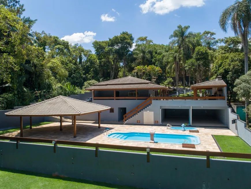 Foto 1 de Fazenda/Sítio com 2 Quartos à venda, 350m² em Chácara Maria Trindade, São Paulo