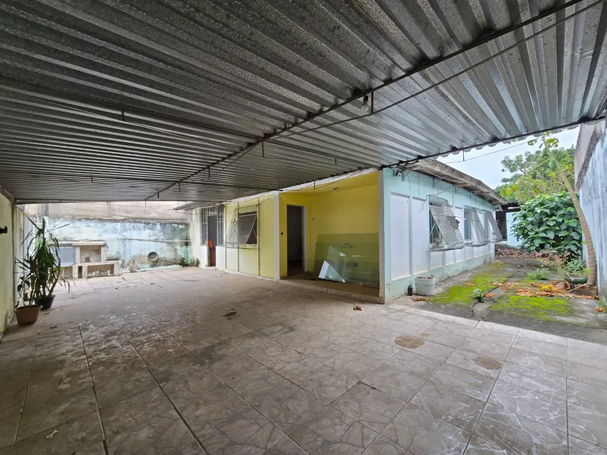 Foto 1 de Casa com 2 Quartos à venda, 288m² em São Vicente, Belford Roxo