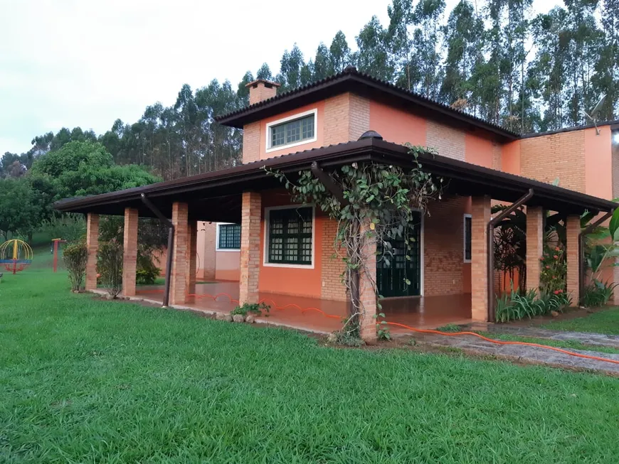 Foto 1 de Fazenda/Sítio com 3 Quartos à venda, 35000m² em Zona Rural, Morungaba