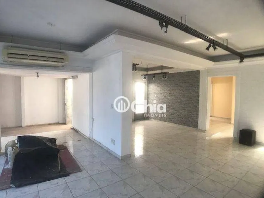 Foto 1 de Imóvel Comercial com 4 Quartos para venda ou aluguel, 259m² em Castelo, Campinas