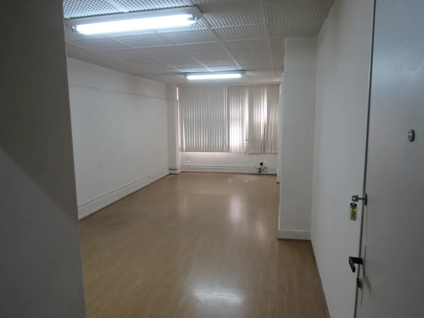 Foto 1 de Sala Comercial para alugar, 30m² em Centro, Rio de Janeiro