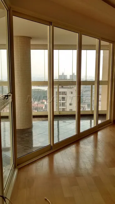 Foto 1 de Apartamento com 3 Quartos para alugar, 96m² em Santa Terezinha, São Paulo