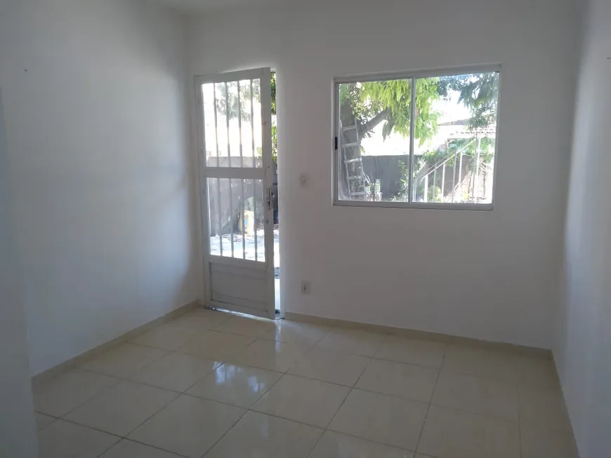 Foto 1 de Casa com 2 Quartos para alugar, 60m² em Mutuá, São Gonçalo