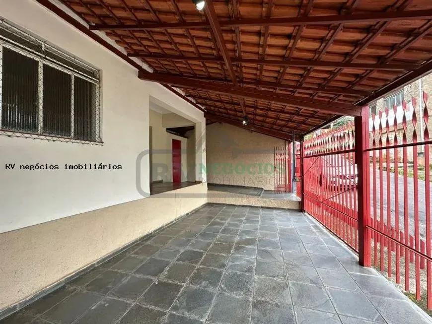 Foto 1 de Casa com 3 Quartos à venda, 232m² em Santa Candida, Juiz de Fora