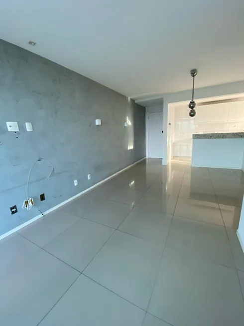 Foto 1 de Apartamento com 3 Quartos à venda, 81m² em Planalto, Teresina