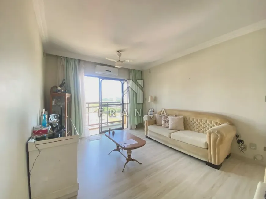 Foto 1 de Apartamento com 3 Quartos para alugar, 129m² em Centro, Jacareí