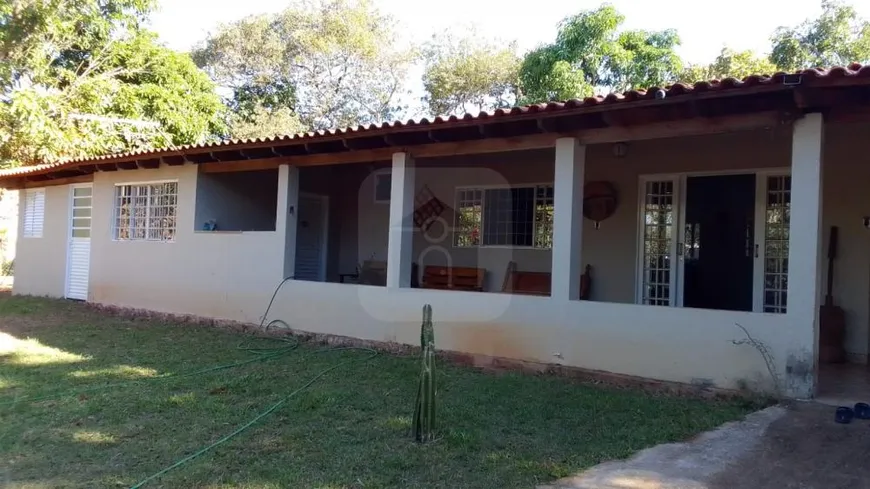 Foto 1 de Casa de Condomínio com 5 Quartos à venda, 200m² em Chácaras Eldorado, Uberlândia