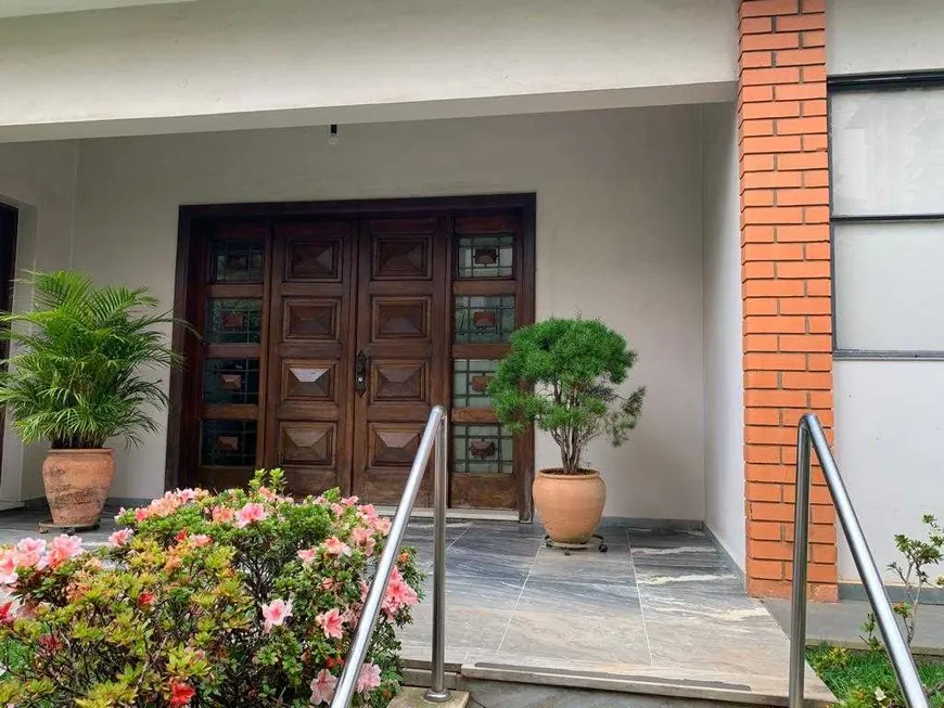 Foto 1 de Casa com 4 Quartos à venda, 371m² em Cidade Jardim, Belo Horizonte