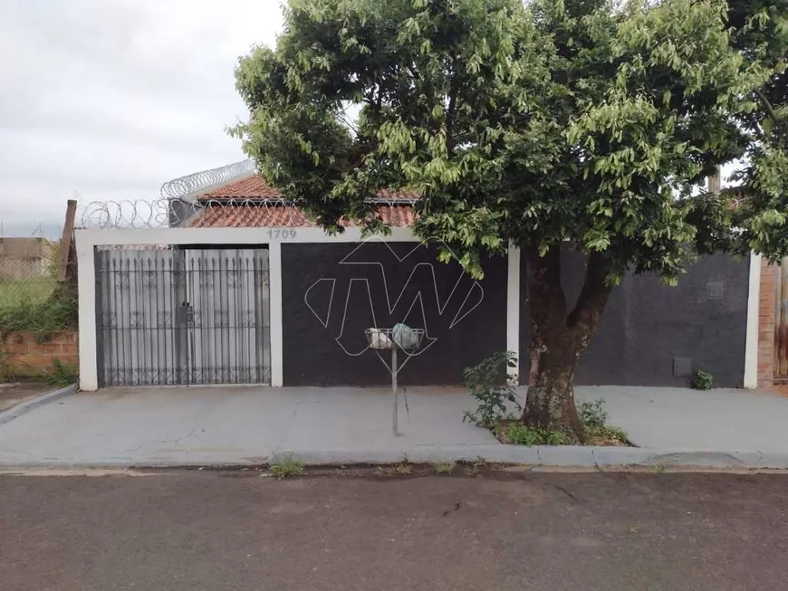 Foto 1 de Casa com 2 Quartos para venda ou aluguel, 185m² em Jardim das Estações - Vila Xavier, Araraquara