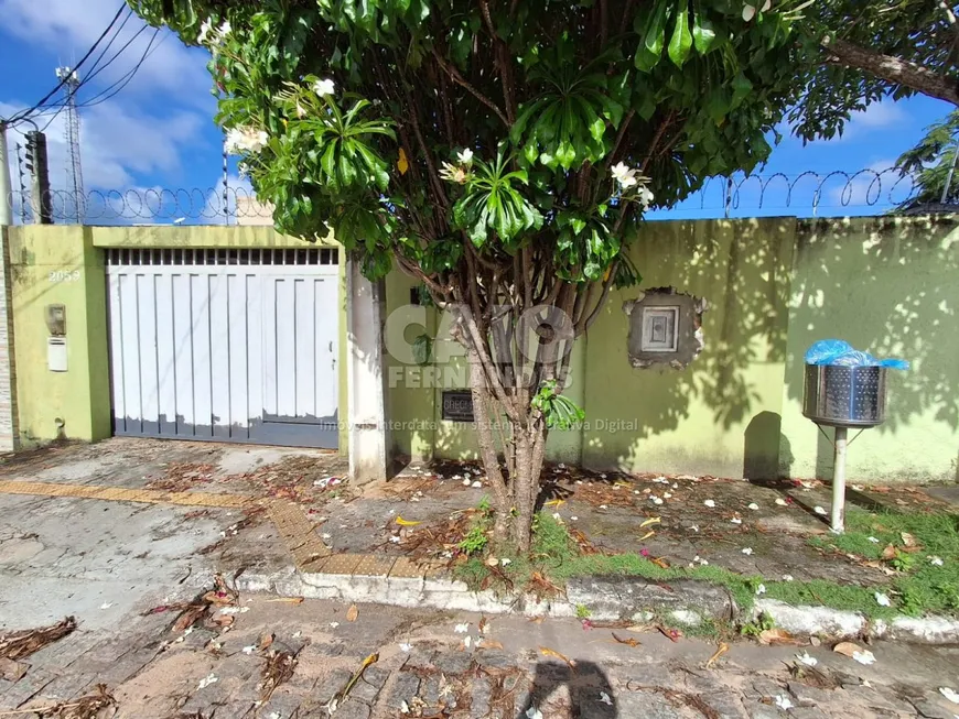 Foto 1 de Casa com 2 Quartos à venda, 180m² em Lagoa Nova, Natal