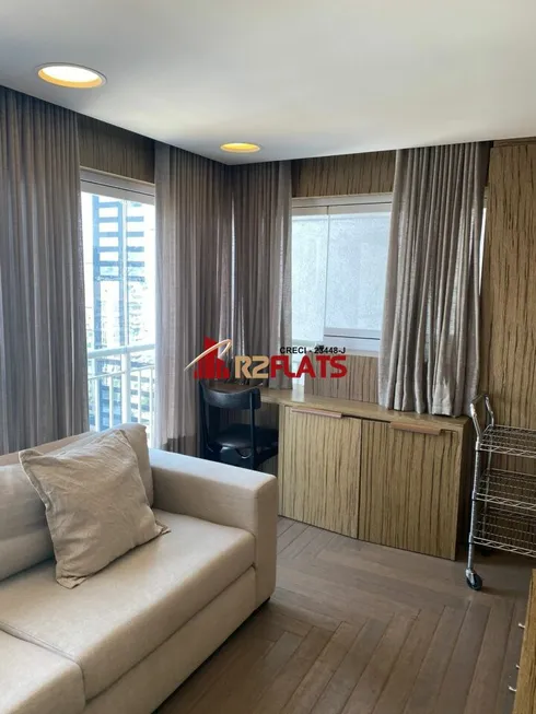 Foto 1 de Apartamento com 1 Quarto para alugar, 44m² em Consolação, São Paulo