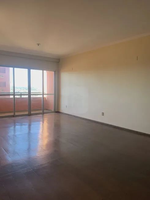 Foto 1 de Apartamento com 4 Quartos à venda, 156m² em Centro, Uberlândia