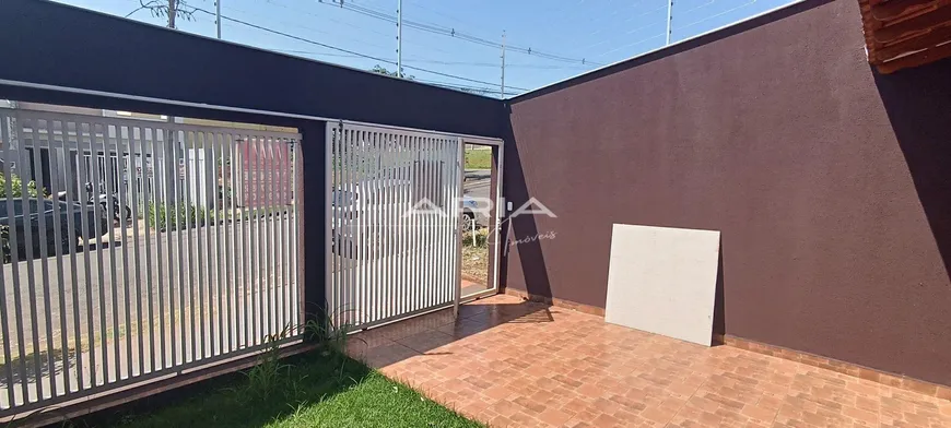 Foto 1 de Casa com 2 Quartos à venda, 80m² em Jardim Maria Luiza, Londrina